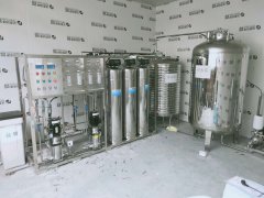 云南昆明某口罩生产厂订购并安装0.25吨双级纯水设备